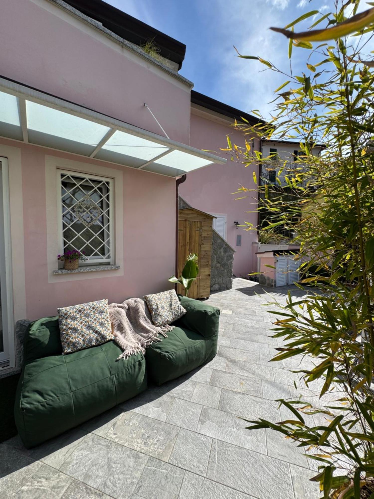 Casa Vacanze La Villetta Tra Cinque Terre E Versilia Ameglia Exterior photo